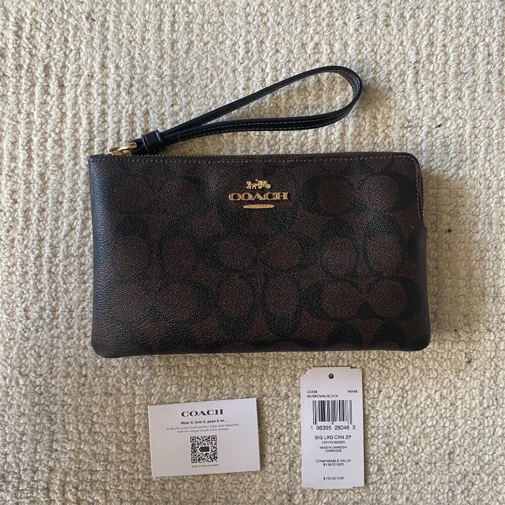 Coach Large Corner Zip Wristlet In Signature Canvas in brown and black CS438 - Picture 4 of 7